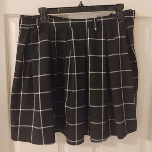 Hot Topic Black and White Plaid Mini Skirt Size XL